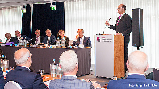 Albert Füracker, Bayerischer Staatsminister der Finanzen und für Heimat, sprach auf dem Treffen des dbb Bundeshauptvorstandes