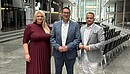 Das Foto zeigt Daria Abramov, Info Vogel und Matthäus Fandrejewski.