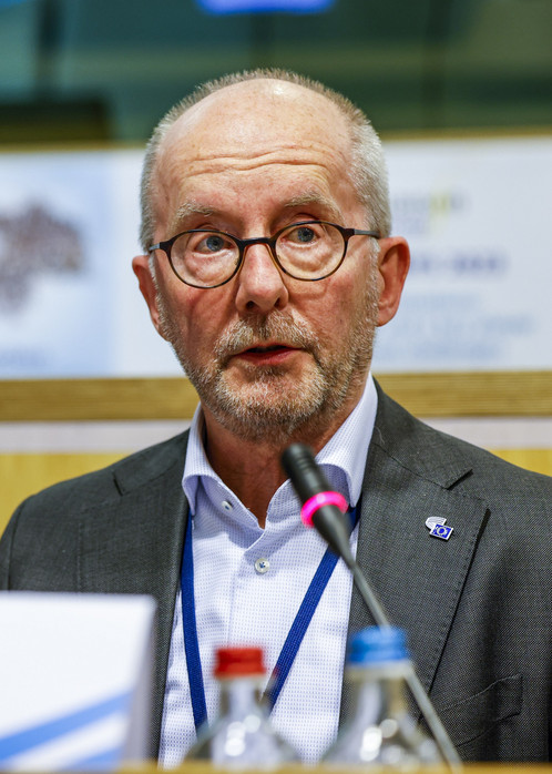 Jan Dirx Jan Dirx in einer Sitzung des EWSA