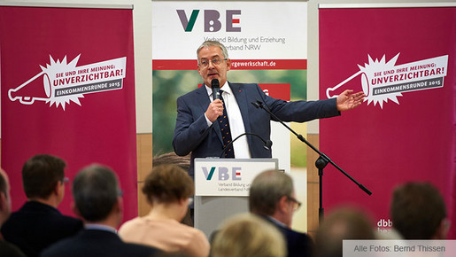 Willi Russ beim Branchentag der Lehrer in Dortmund