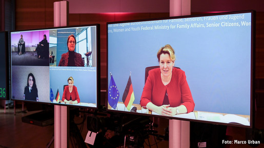 Bundesfamilienministerin Franziska Giffey bei der Diskussion