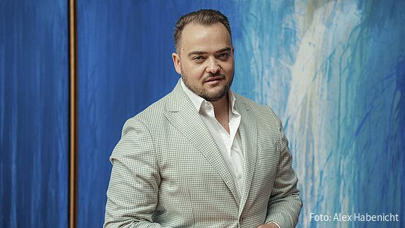 Das Foto zeigt Matthäus Fandrejewski, Vorsitzender der dbb jugend.