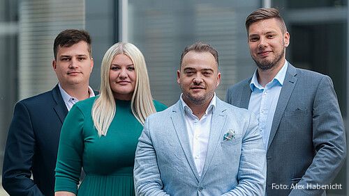 Das Foto zeigt Oliver Löwe, Daria Abramov, Matthäus Fandrejewski und Felix Reising.
