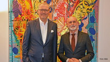 Weg von überflüssiger Bürokratie – hin zu effizienter und digitaler Verwaltung