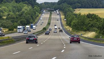  dbb-Forderungsbeschluss: 7 Prozent mehr, mindestens jedoch 300 Euro