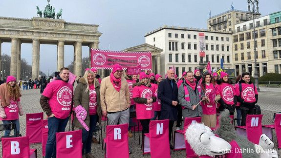 Einkommensrunde 2023 bei Bund und Kommunen: Protest der dbb jugend in Berlin