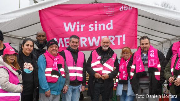 Protestaktion am Flughafen Frankfurt am Main