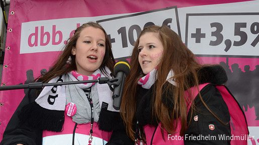 dbb jugend bei Warnstreiks und Kundgebungen in Peine dbb jugend bei Warnstreiks und Kundgebungen in Peine