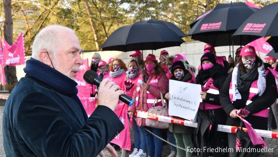 Sozial- und Erziehungsdienst: Demo bei der zweiten Verhandlungsrunde