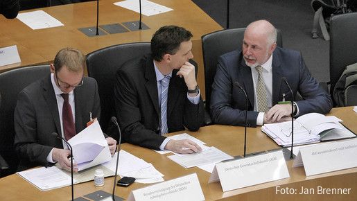 Ulrich Silberbach bei der öffentlichen Anhörung im Gesundheitsausschuss des Deutschen Bundestage