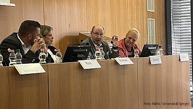 Schmitt: „Schluss mit den Rechentricks!“