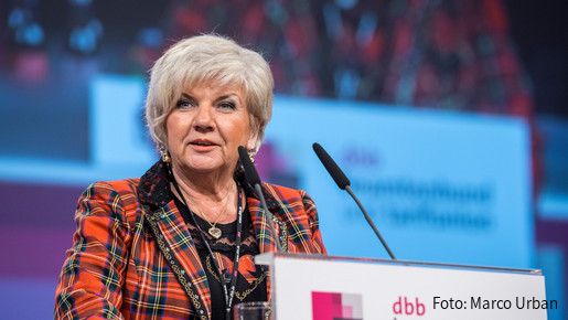 Helene Wildfeuer auf dem dbb Gewerkschaftstag 2017 Helene Wildfeuer auf dem dbb Gewerkschaftstag 2017