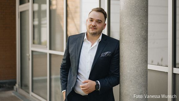 Fandrejewski, Bundesvorsitzender der dbb jugend, fordert von der Politik, mehr für Extremismusprävention und Demokratieförderung zu tun