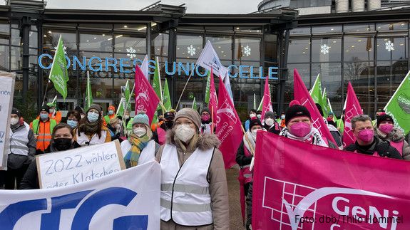 EKR-Demo Celle Demonstrierende Landesbeschäftigte in Celle