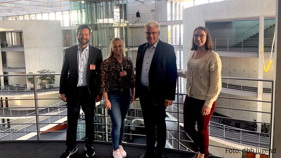 Politischer Austausch: Ohne Strategie kein moderner öffentlicher Dienst Vertreterinnen und Vertreter der dbb jugend treffen sich mit Bundestagsabgeordneten in Berlin.