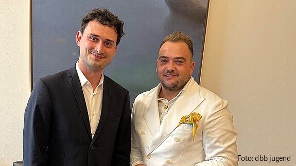 Das Foto zeigt Lukas Benner (Grüne) und Matthäus Fandrejewski.