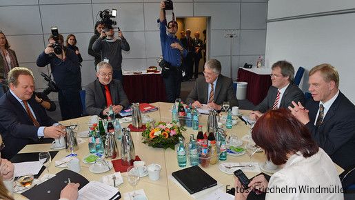 Beginn dritte Verhandlungsrunde Beginn dritte Verhandlungsrunde